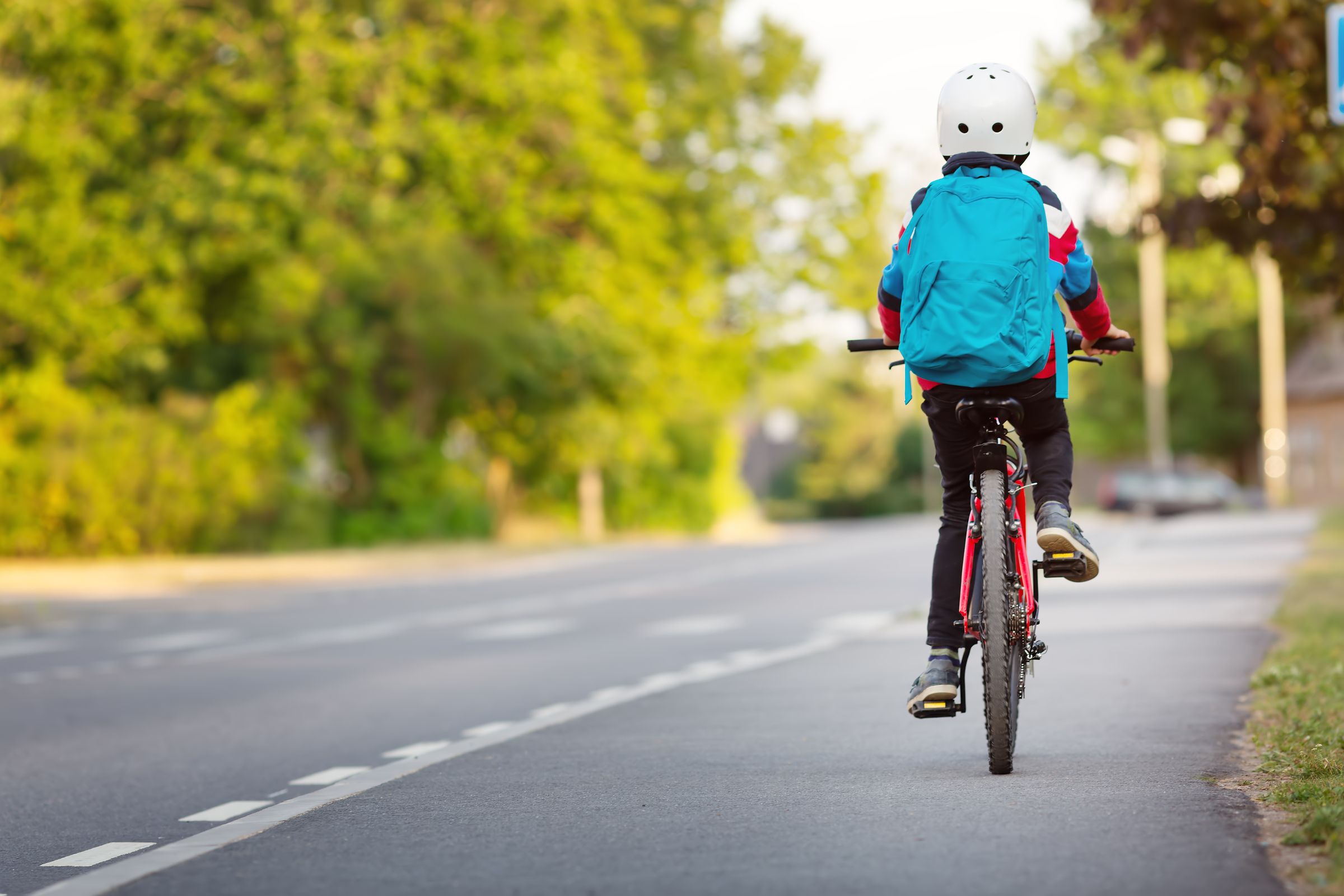 Kind auf Fahrrad (Foto: candy1812 - stock.adobe.com)